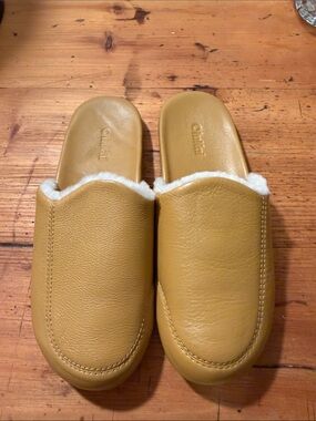 OluKai Women's Tan Leather Shearling-Lined Slippers